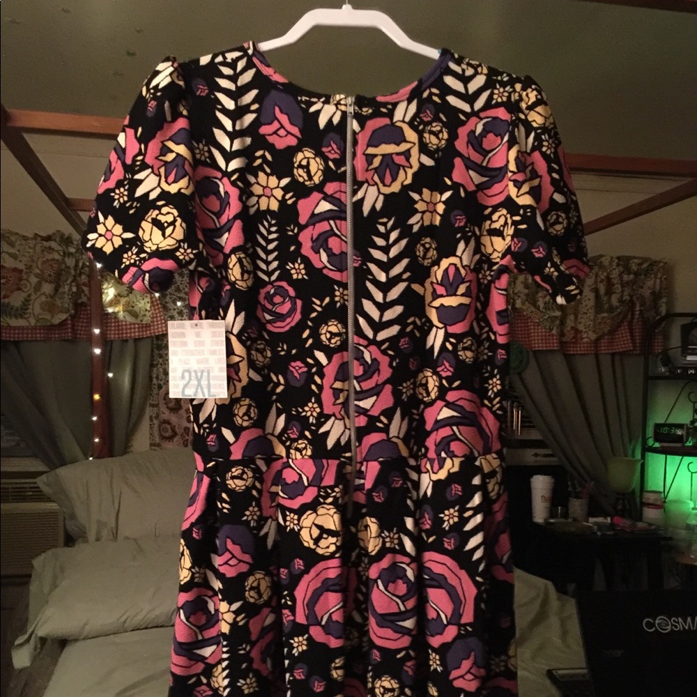 Lularoe Amelia